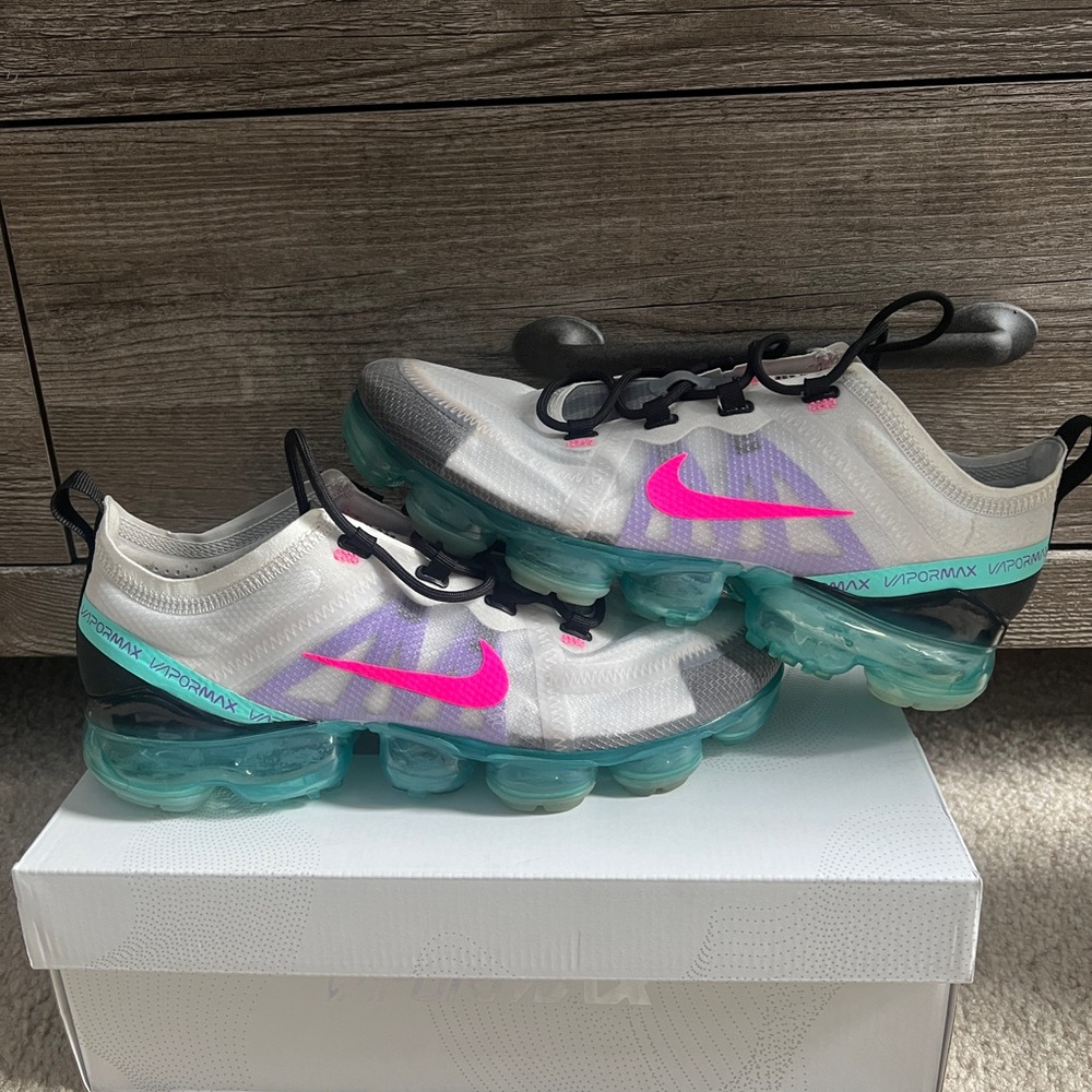 Nike Kids VaporMax Shoes - White and Pink